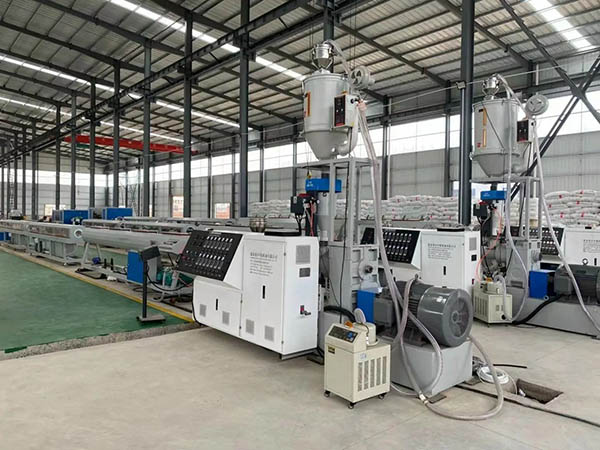 Máy ó nhựa HDPE, tái chế nhựa HDPE từ can, thùng và ống nhựa công nghiệp