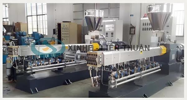 Hình ảnh chi tiết máy tạo hạt nhựa PET