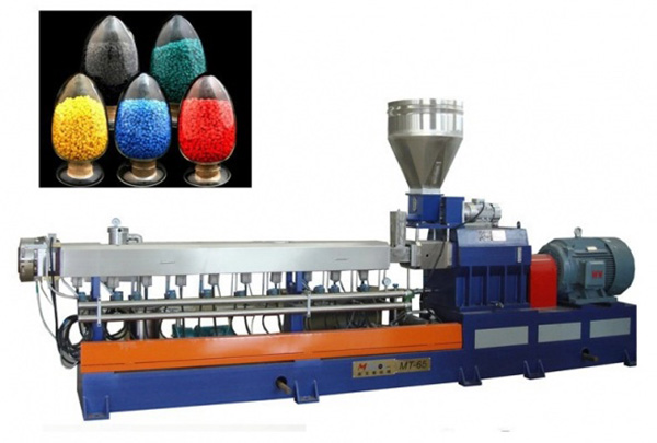 Đặc điểm máy ó nhựa với thiết kế hiện đại, tiết kiệm năng lượng và cho hạt nhựa đầu ra đồng đều