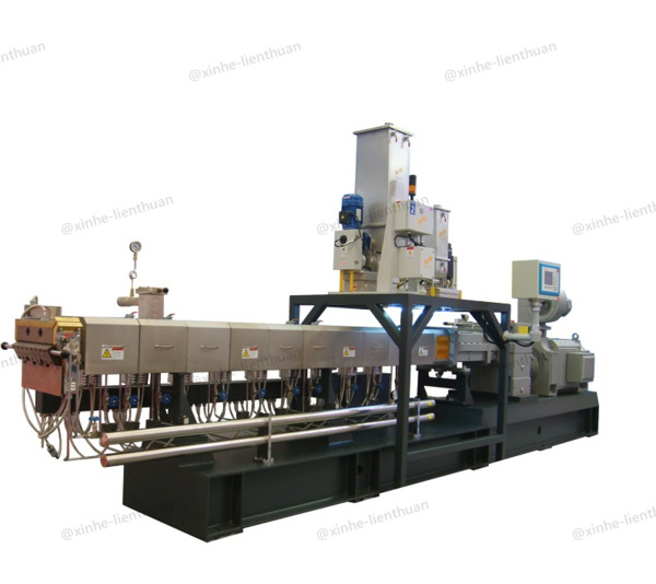 Động cơ chính máy tạo hạt nhựa gồm hệ thống đùn, truyền động, gia nhiệt làm mát và nạp liệu